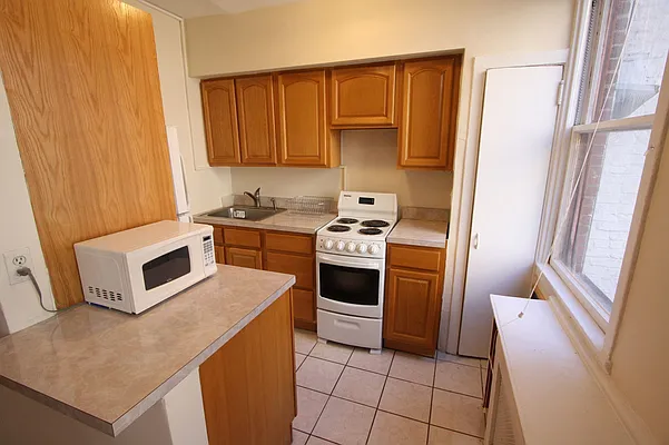 Rented by Compass | media 7