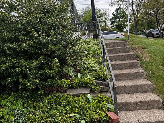 4th image of 739 Western Dr