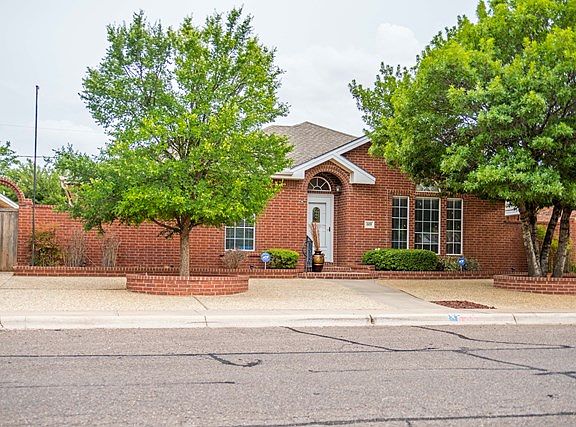 3rd image of 4809 Dentcrest Dr