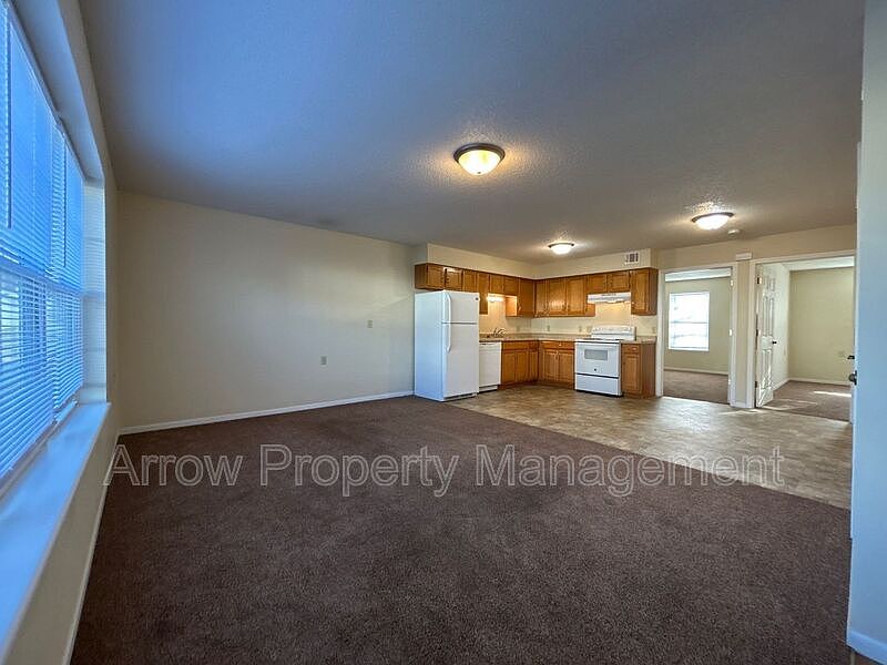 1st image of 1009 W 14th St #1