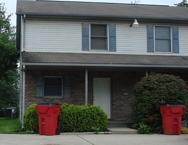 1st image of 1302 S Hickory Grove Ln