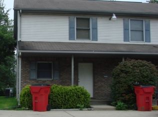 1302 S Hickory Grove Ln, Bloomington, IN 47403