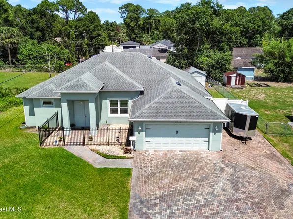 2811 Emerson Dr SE, Palm Bay, FL 32909