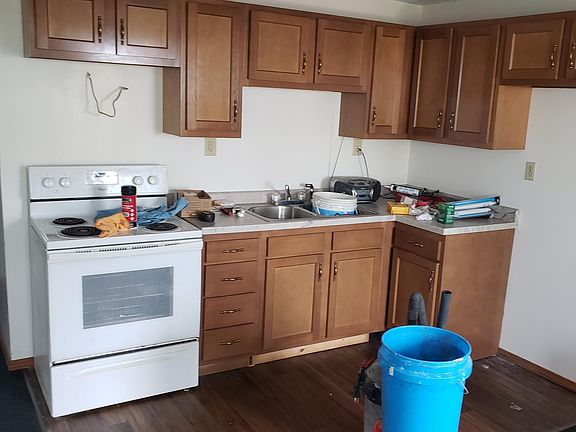 2nd image of 1333 E 22nd St #A