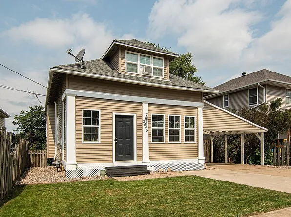 2645 University Ave, Dubuque, IA 52001