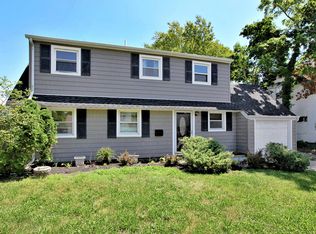1723 Meadowbrook Rd, Merrick, NY 11566