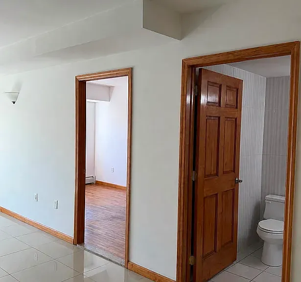 3519 Leavitt St #4J — Photo 8