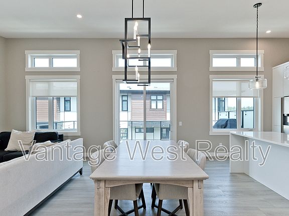 4th image of 3220 Hilltown Dr #15