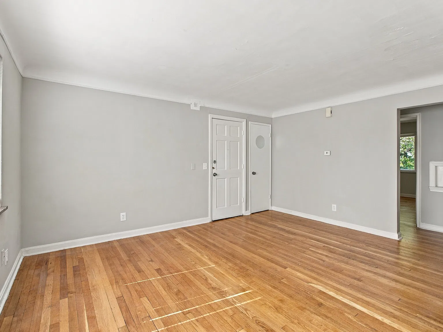 2 bed, 800 sqft, $1,250 — Photo 4