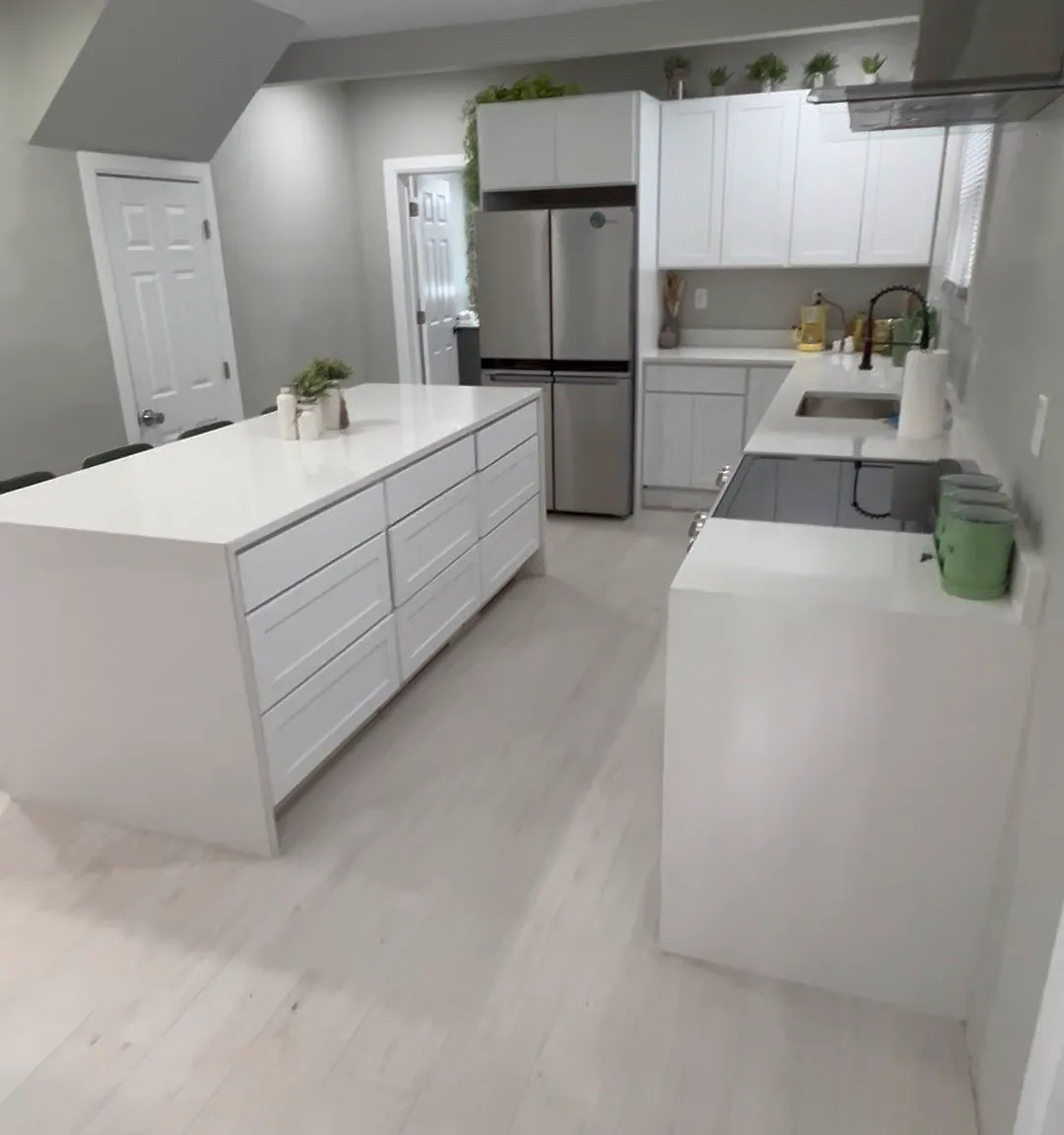 430 Lighthouse Rd — Photo 2