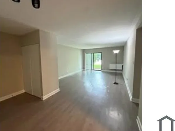 400 Manda Ln, Wheeling, IL