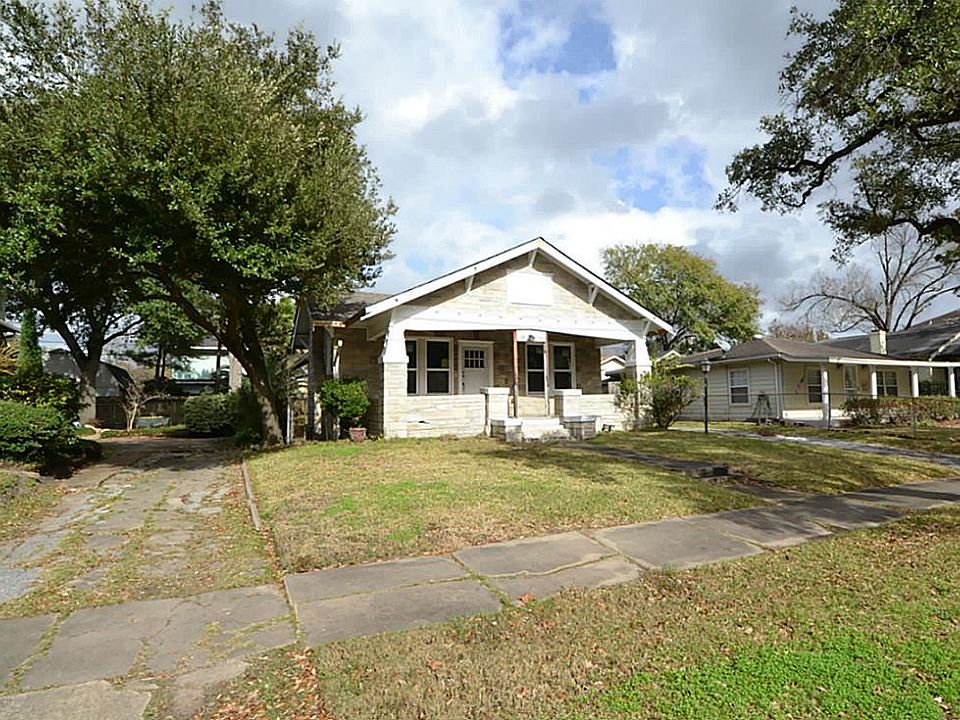 2nd image of 4413 McKinney St