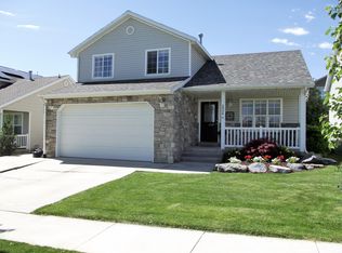 4036 E Parkers Pl, Eagle Mountain, UT 84005
