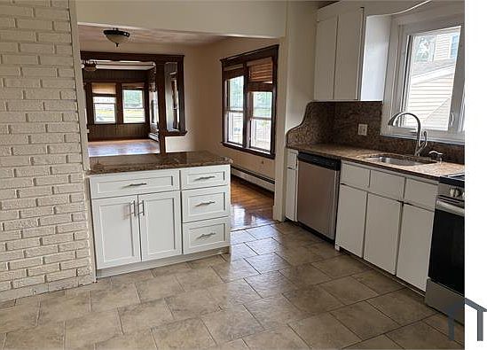 2nd image of 103 Memorial Park Ave Floor 2