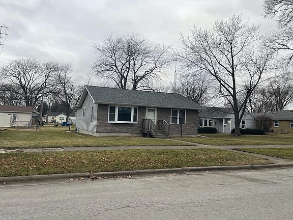 3rd image of 235 N Blaine Ave