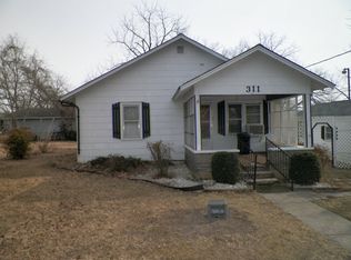 311 N Ash St, Mountain View, MO 65548