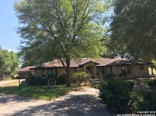 202 Bluebonnet Ln, San Antonio, TX 78223