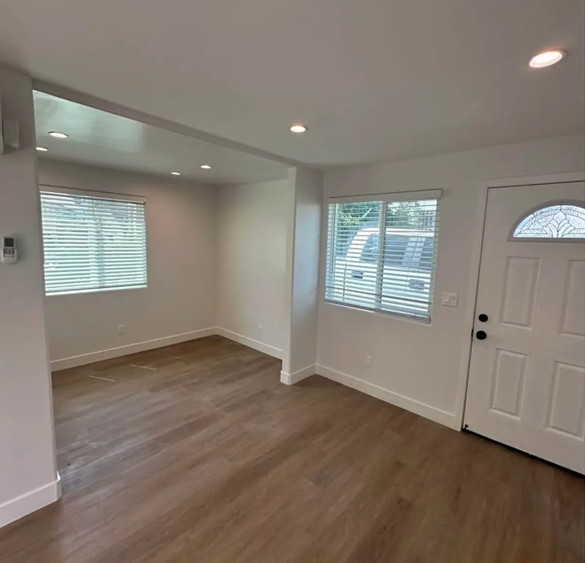 2 bed, 750 sqft, $2,800 — Photo 1