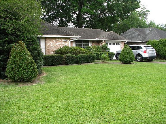 2nd image of 7223 Yellow Pine Dr