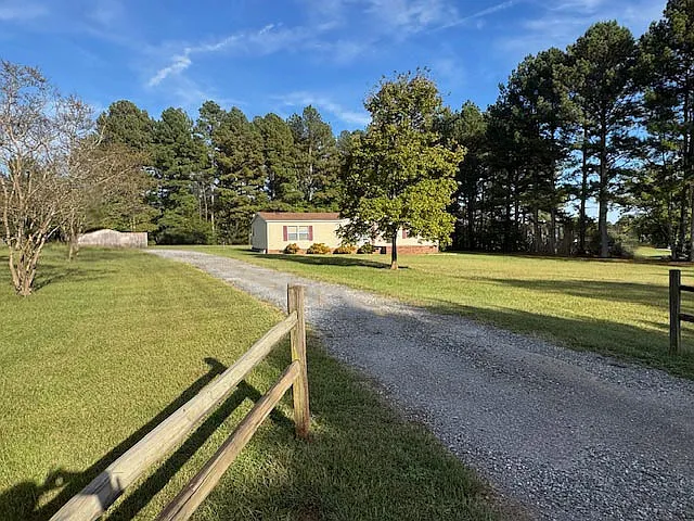 Large spacious front yard