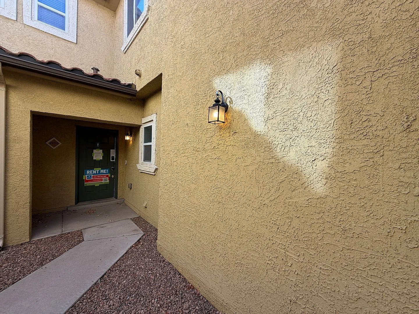 3 Bedroom Townhome Available in Gated Community Near Menaul Blvd NE & Broadway Blvd NE! — Photo 3