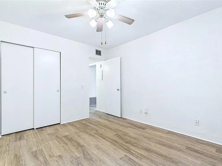 2454 Australia Way E #32 — Photo 46