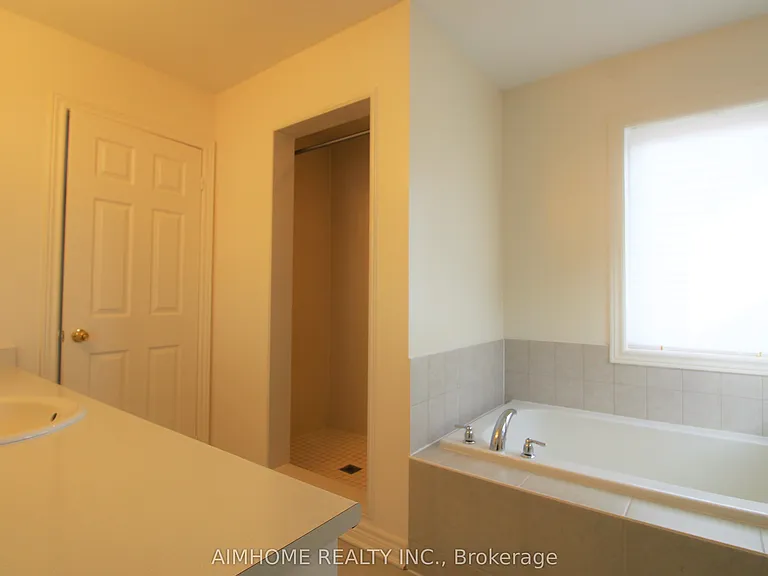 38 Foxberry Rd — Photo 28