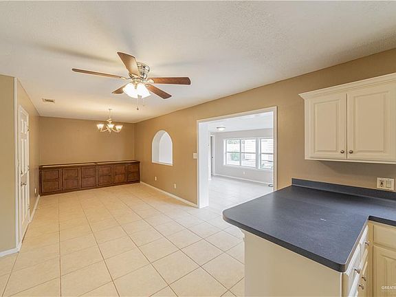 5th image of 1218 Jonquil Ave