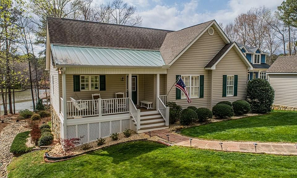 1st image of 371 Cross Creek Ct