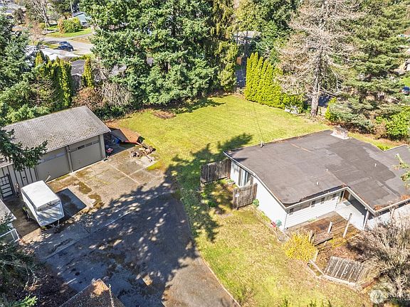 5th image of 16055 SE 135th Street