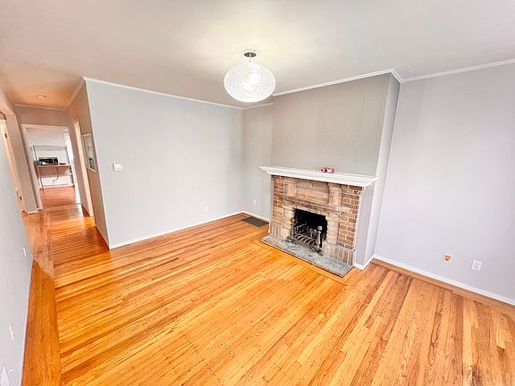 2nd image of 363 Willits St