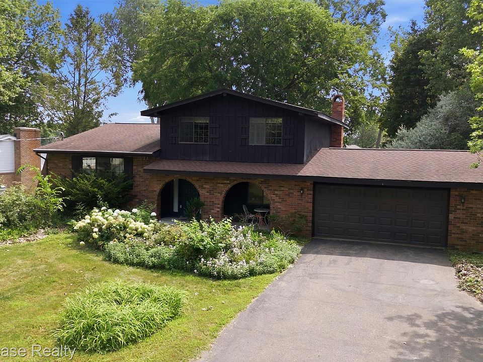 1st image of 903 Beachway Dr