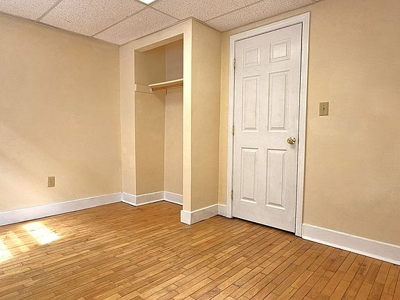 3rd image of 9 Peru St