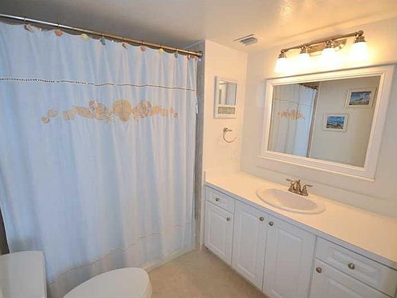 4th image of 3100 W Rolling Hills Cir APT 606
