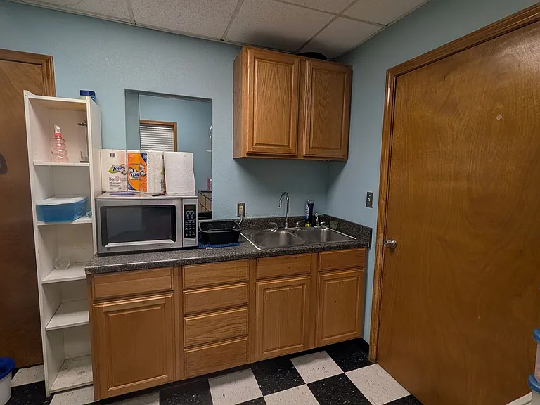307 S Adair St — Photo 7