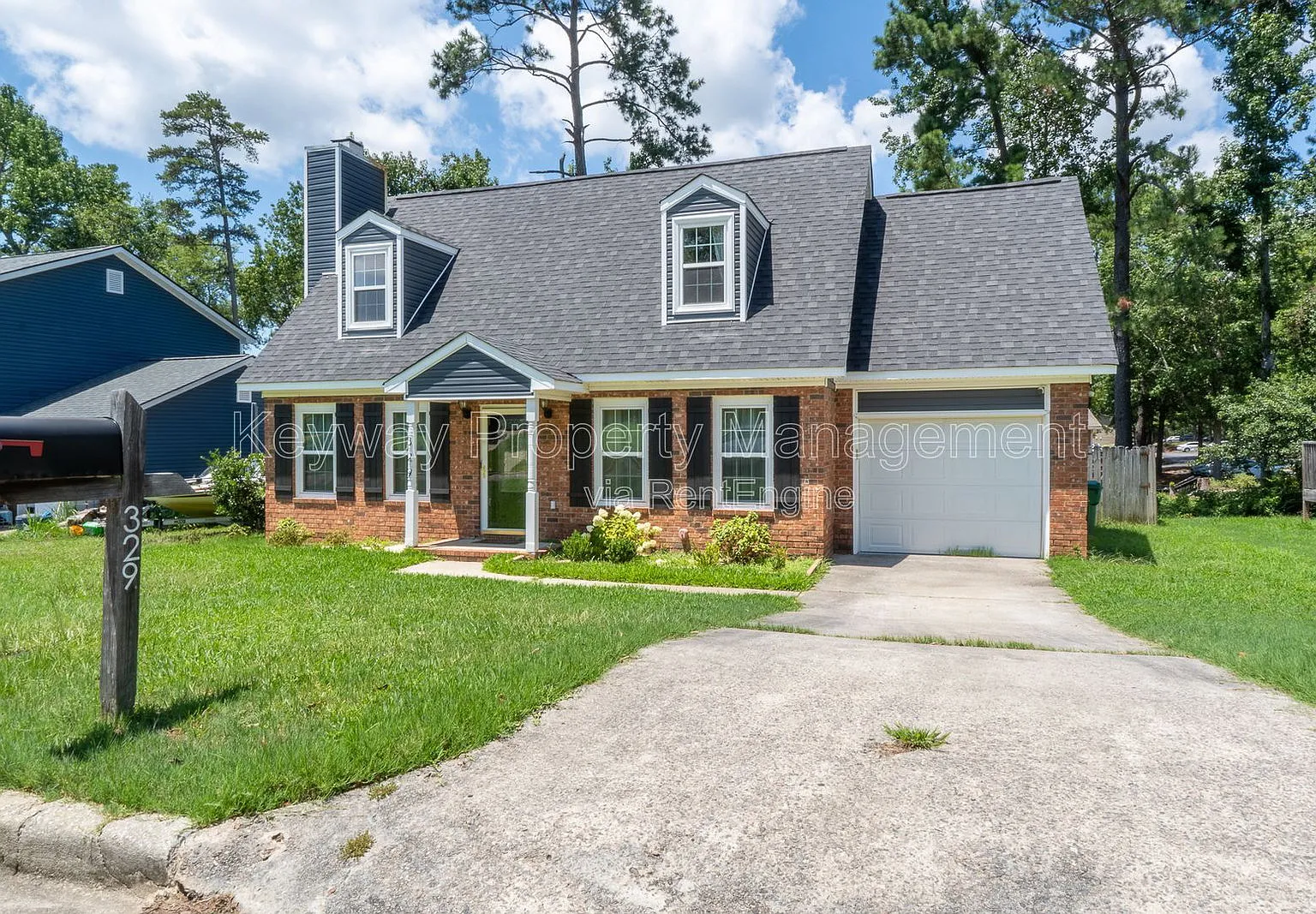 3 bed, 2.0 bath, 1464 sqft, $1,745 — Photo 1
