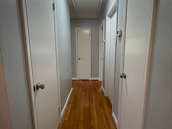 4th image of 2509 Emerald Dr