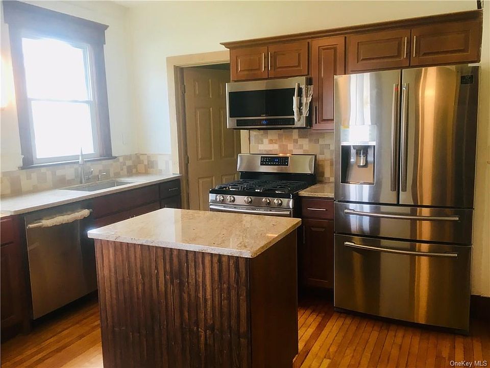 1st image of 26 Watkins Ave