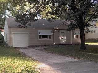 6731 Barton St, Shawnee, KS 66203