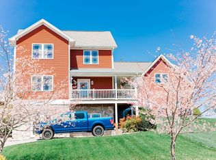 125 Taylor St, Chilhowie, VA 24319