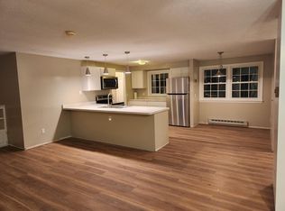 6291 Knapp Rd, Canandaigua, NY 14424