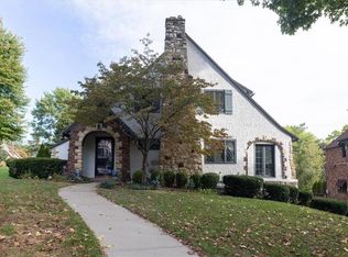 2100 W 50th St, Westwood Hills, KS 66205