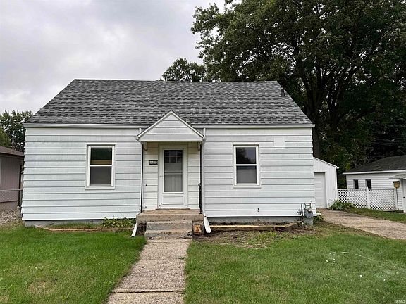 2nd image of 19592 Arlington Ave