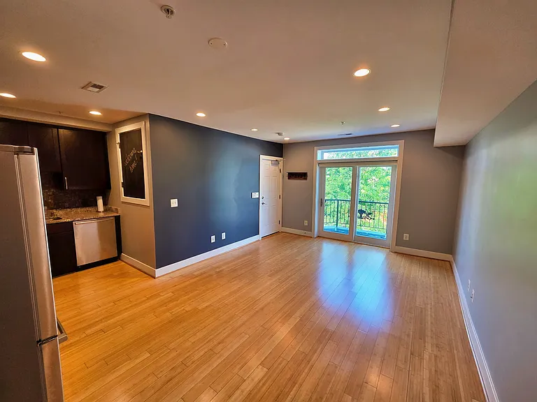 3404 13th St NW #201 — Photo 6