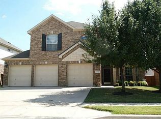 3812 Applesprings Dr, Fort Worth, TX 76244