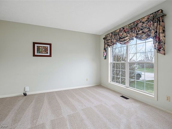 3rd image of 3041 Pondsford Dr