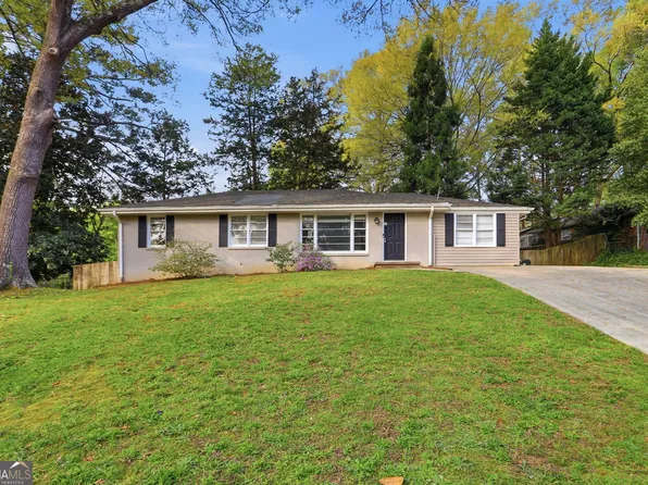 2613 Mural Dr, Chamblee, GA 30341