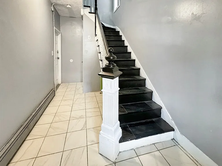 110 Bennington St #2 — Photo 18