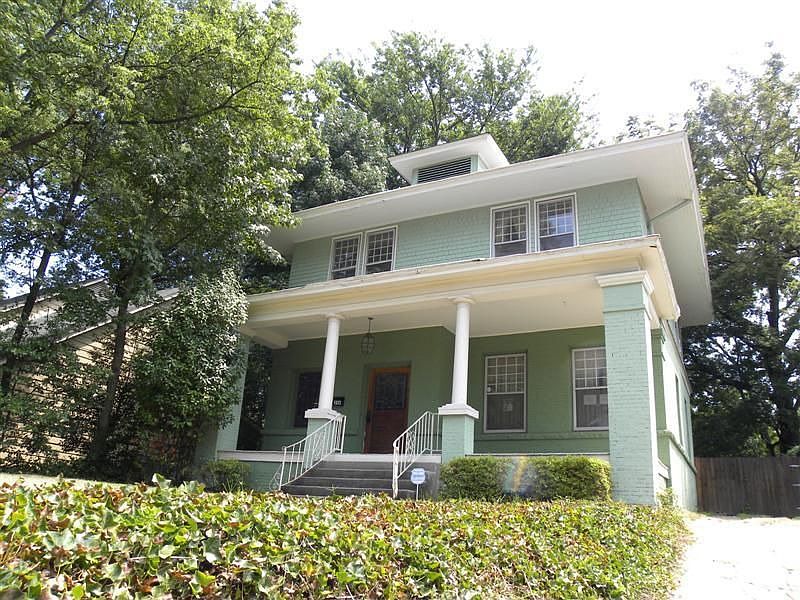 256 Pine St, Memphis, TN 38104