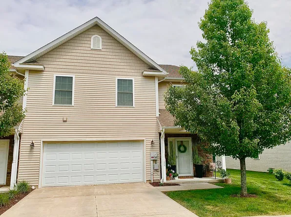 192 Shadow Wood Cir #4, Archbald, PA 18403